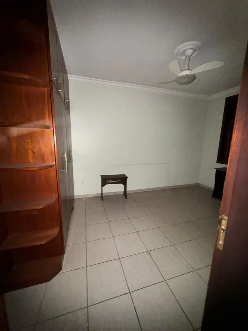 Imagem Casa Comercial para Locação no Jardim América, Sorocaba-SP: 7 Salas, 4 Banheiros, 491m² de Área