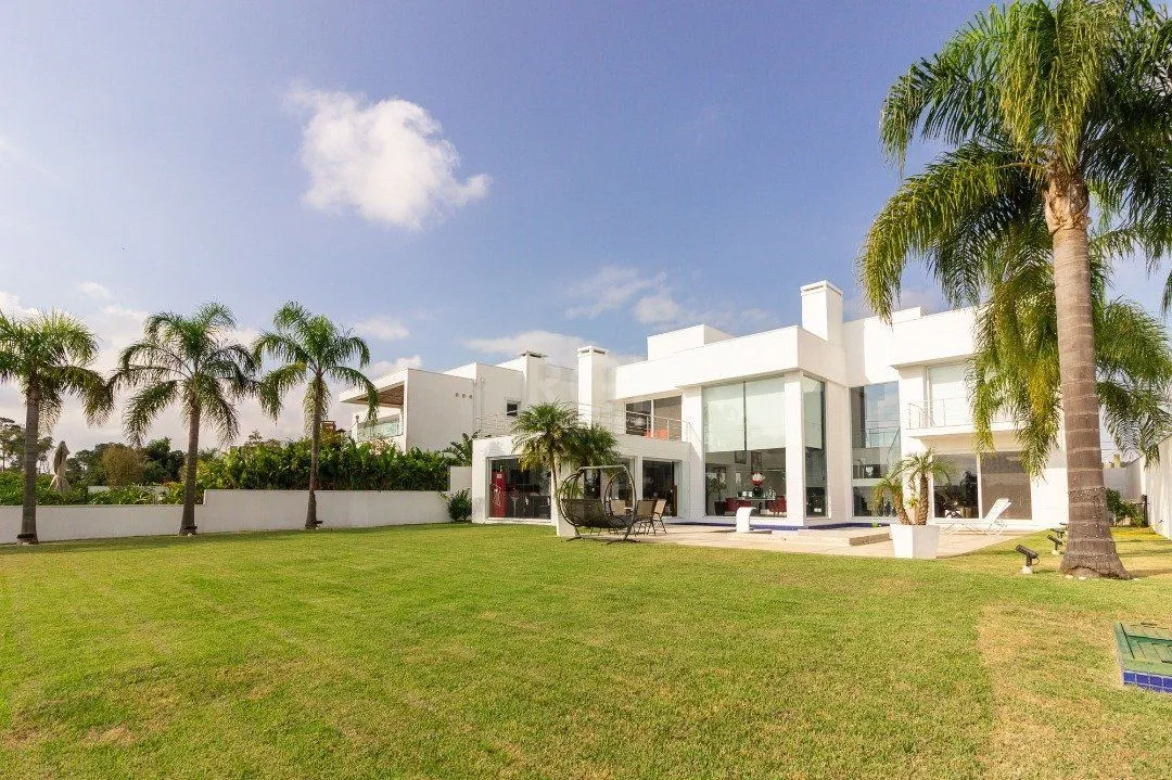 Imagem Casa para venda no condomínio Terra Ville com 3 dormitórios, sendo 3 suites e 4 vagas