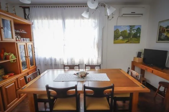 Imagem Casa 3 dorms 2 vagas Chácara das Pedras em Porto Alegre-RS