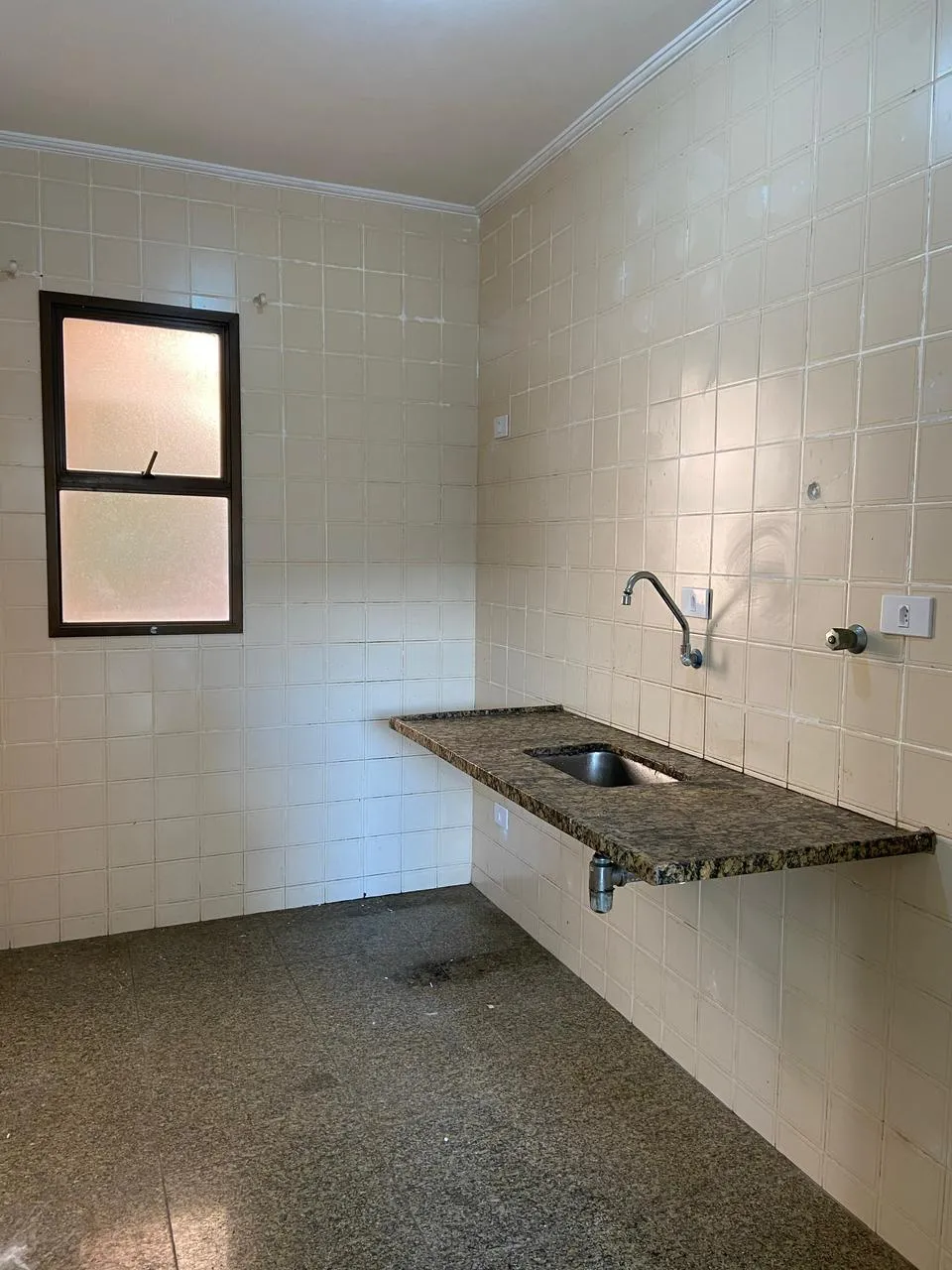 Imagem TROCO LINDO APARTAMENTO NO GUARUJA-CIDADE ATLANTICA-SP