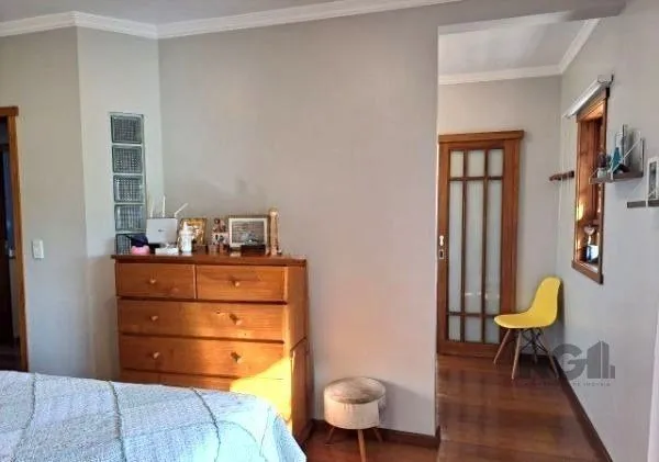 Imagem Casa em condomínio em Ipanema de 3 dormitórios e 2 vagas