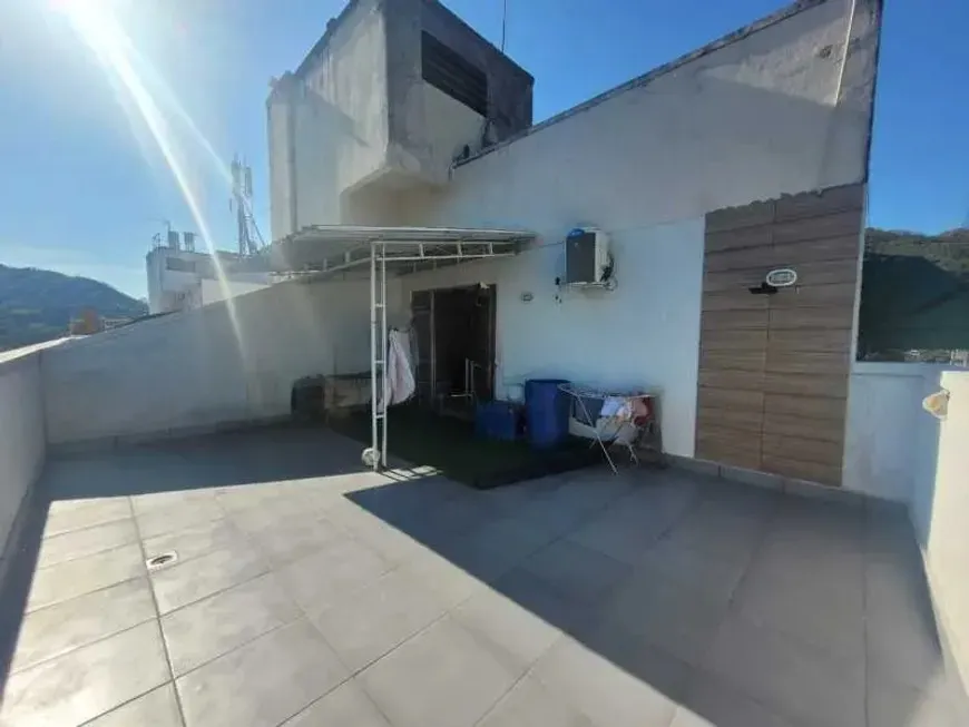 Imagem Cobertura para Venda em Rio de Janeiro, Praça Seca, 3 dormitórios, 2 banheiros, 2 vagas
