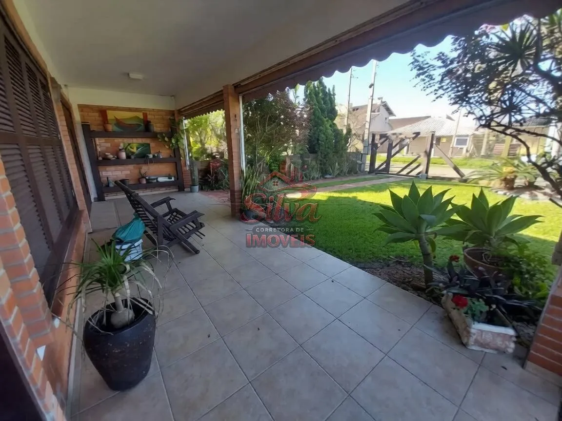 Imagem C1221| Casa 4 dormitórios com 2 suítes e piscina