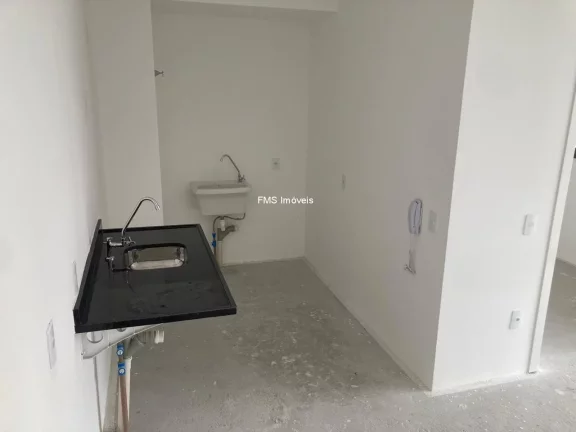 Imagem Apartamento à venda na Vila Olímpia, com 2 quartos, 1 banheiro, 1 vaga de garagem e 39m².