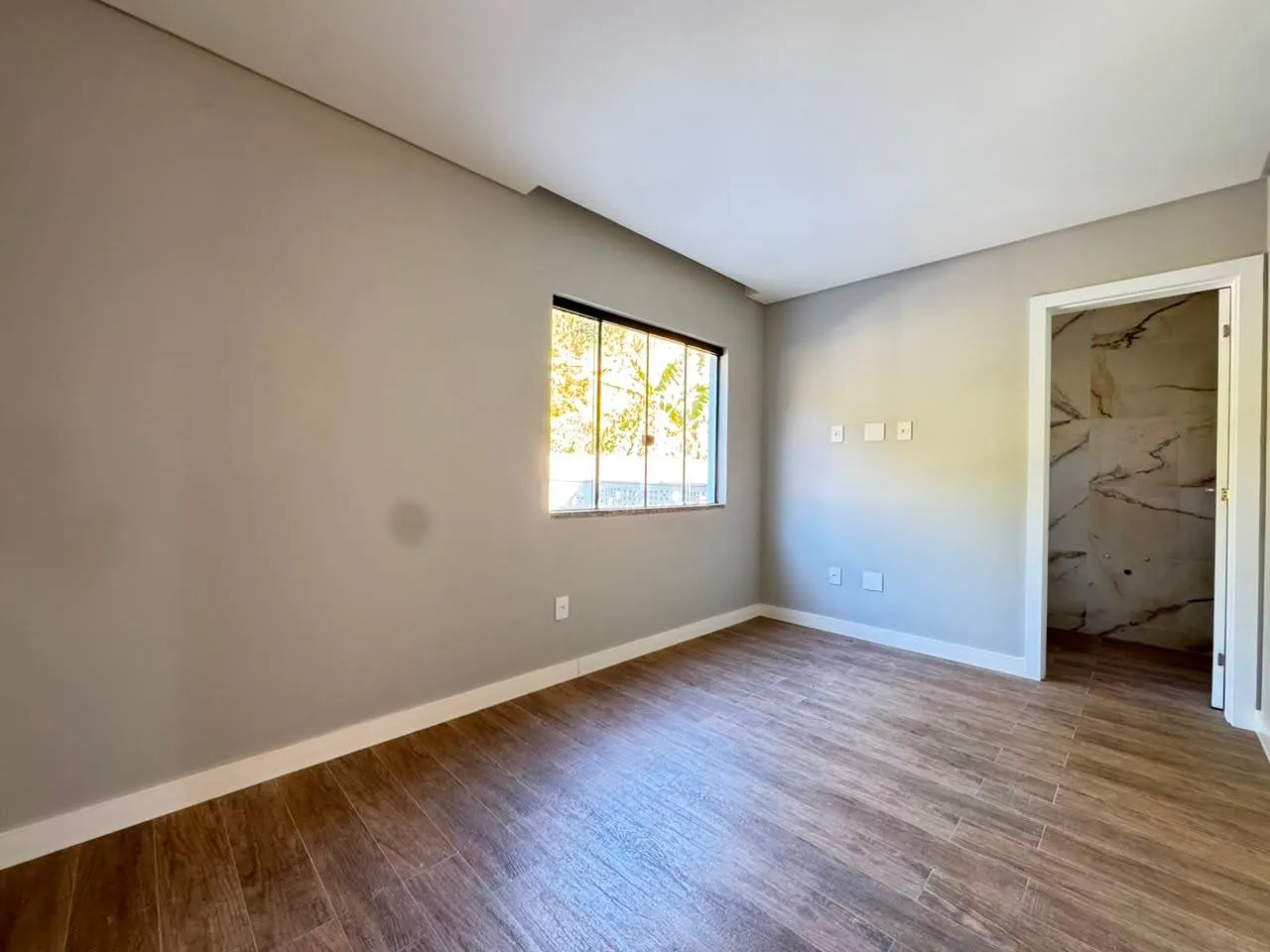 Imagem Casa à venda com 413.65m2 por R$ 3.800.000,00