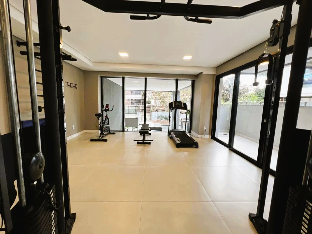 Imagem Excelente apartamento 2 dormitórios com sacada e vaga coberta no Petrópolis