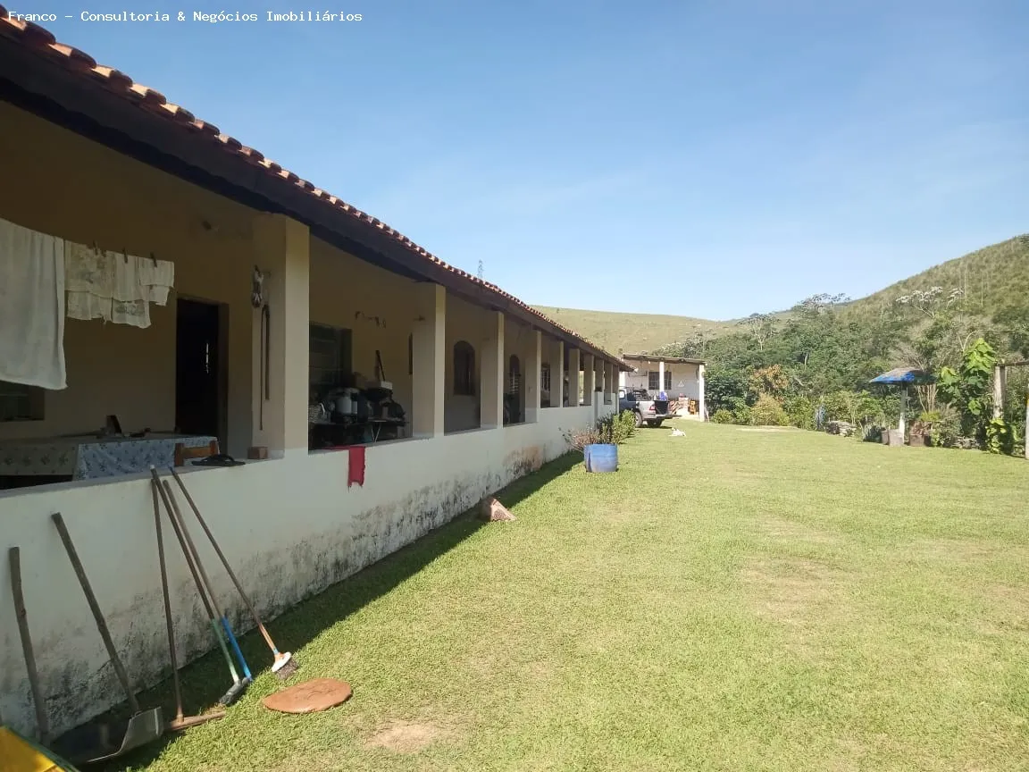 Imagem Sítio para Venda em Santa Isabel, Santa Isabel, 4 dormitórios, 2 suítes, 2 banheiros, 2 vagas