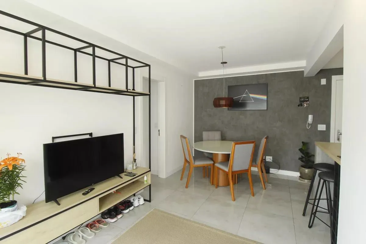 Imagem Excelente Apartamento mobiliado, 2 dormitórios para comprar, no Bairro Higienópolis