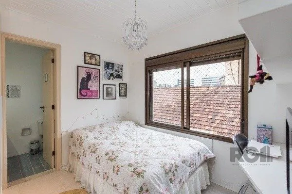Imagem Vende-se cobertura com 4 quartos (2 suítes), 154m² e 1 vaga - Moinhos de Vento