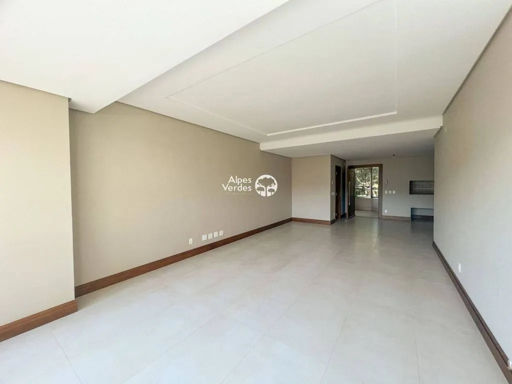 Imagem Vende-se Apartamento no Centro de Gramado, com 3 quartos, 162.11 m2