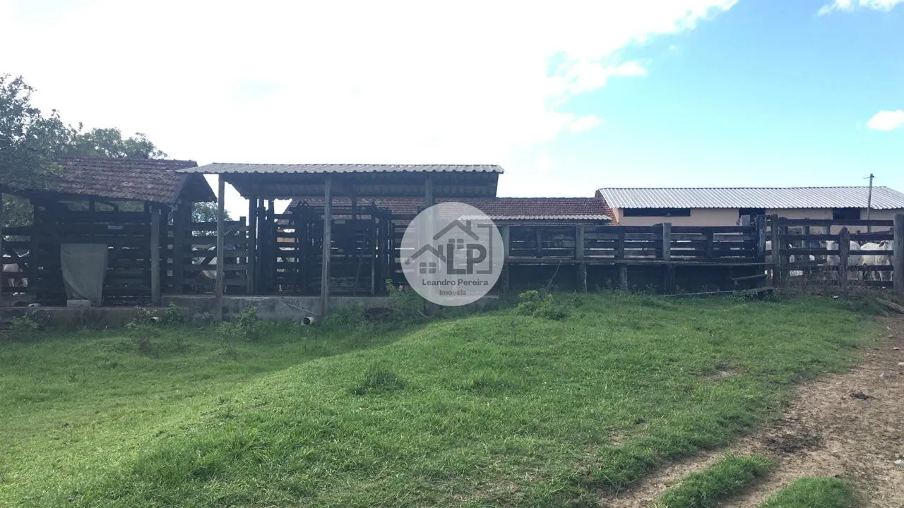 Imagem Fazenda/Sítios/Chácaras de 2300000m² no bairro Banqueiros, em Araruama