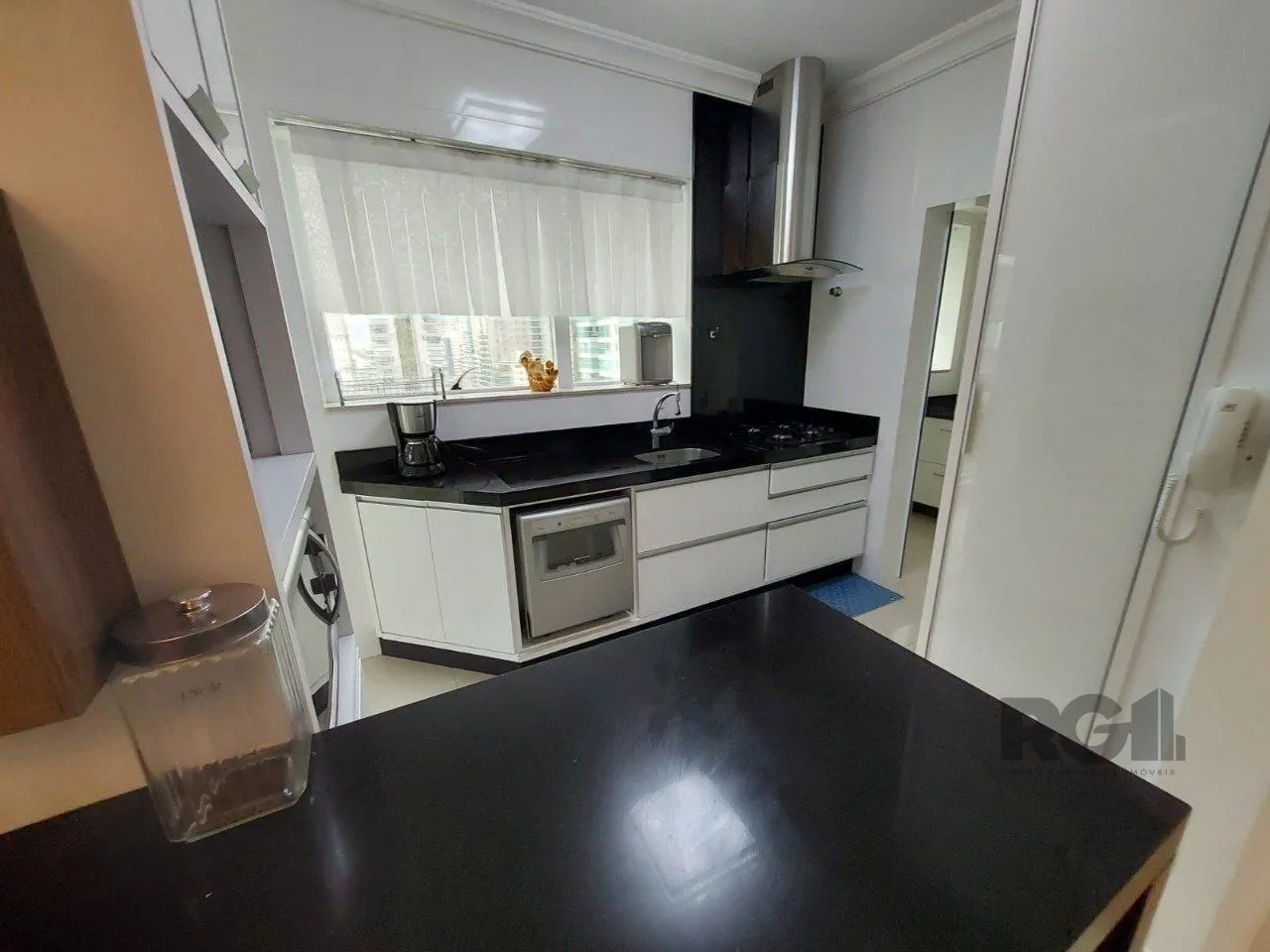 Imagem APARTAMENTO 3 SUITES - ANDAR ALTO - VISTA PARA O MAR - MEIA PRAIA - ITAPEMA - SC