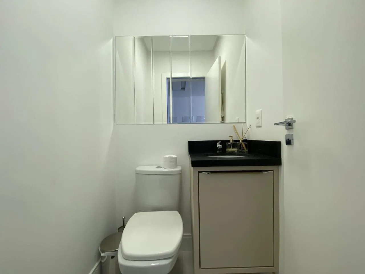 Imagem Apartamento à venda com 114m2 por R$ 2.300.000,00