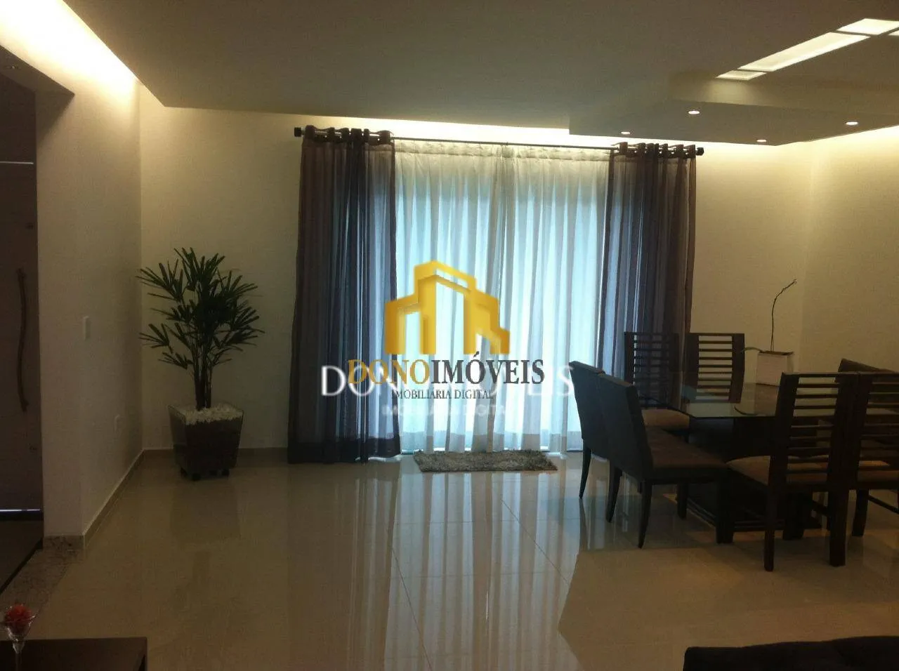 Imagem Sobrado 275 m² 3 dorms 1 suíte 4 vagas churrasqueira Santa Terezinha SBC