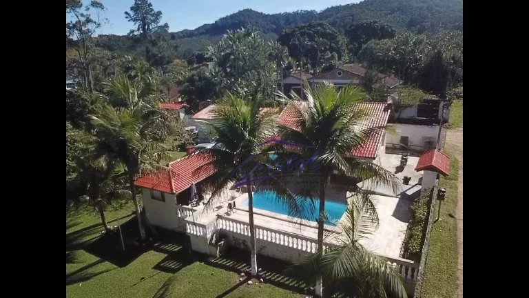 Imagem Chácara com 5 dormitórios à venda, 2400 m² por R$ 1.000.000,00 - Jardim Caju - Pedro de Toledo/SP