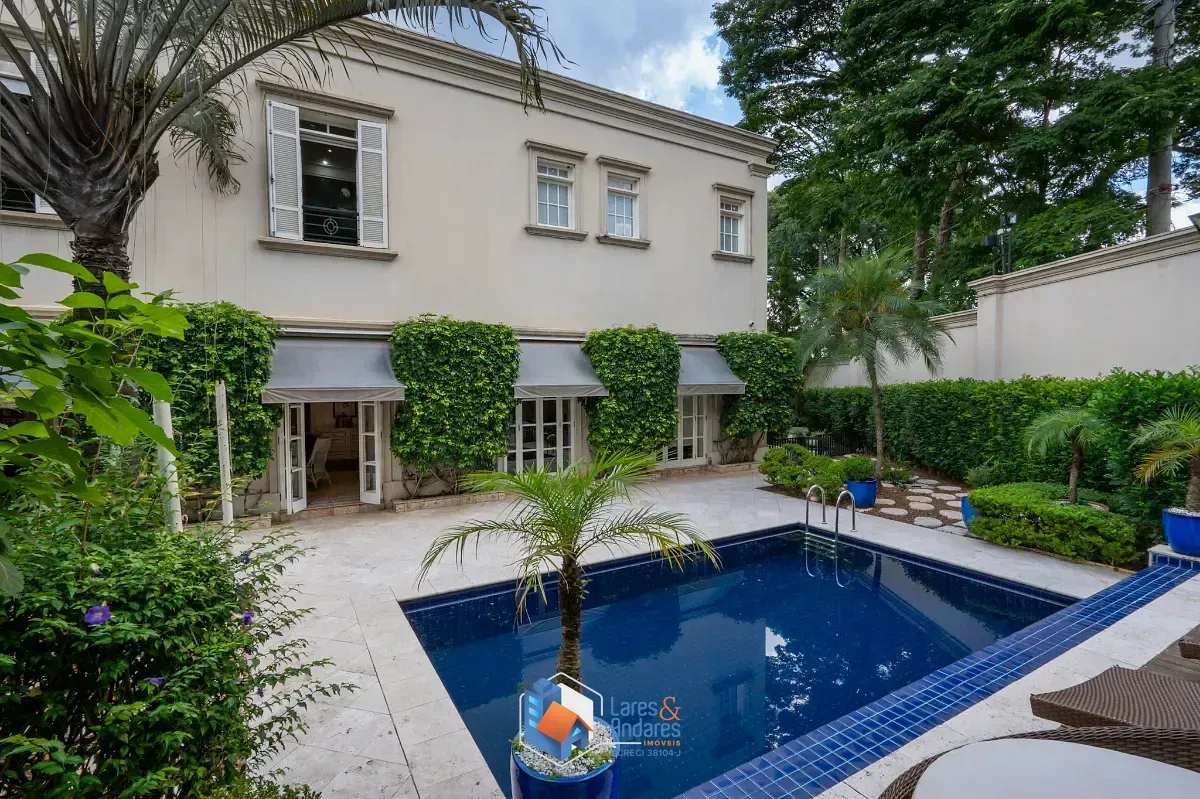 Imagem Casa para venda em Alto de Pinheiros com 5 quartos, sendo 5 suítes, 584m²