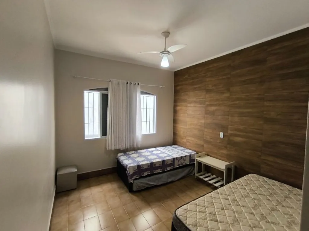 Imagem CASA COM 257,00 m² - FLÓRIDA - PRAIA GRANDE SP
