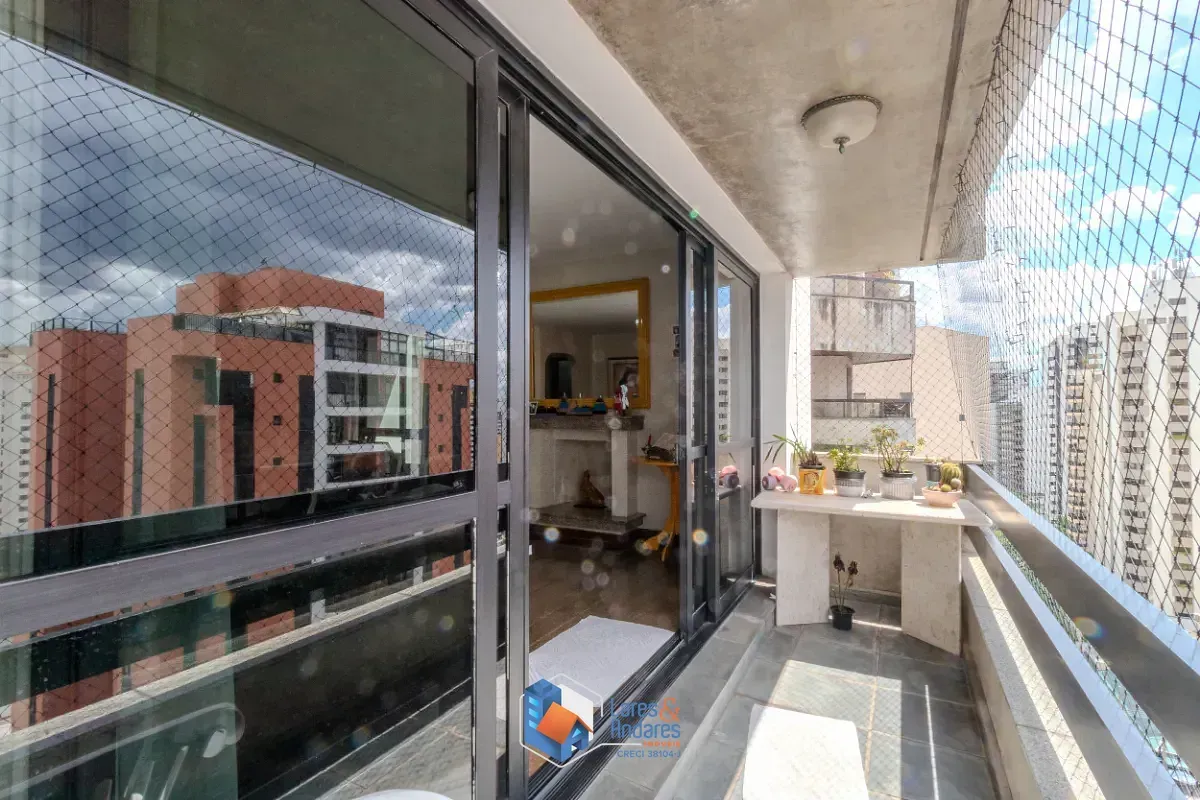 Imagem Apartamento para venda em Indianópolis com 4 quartos, sendo 2 suítes, 180m²