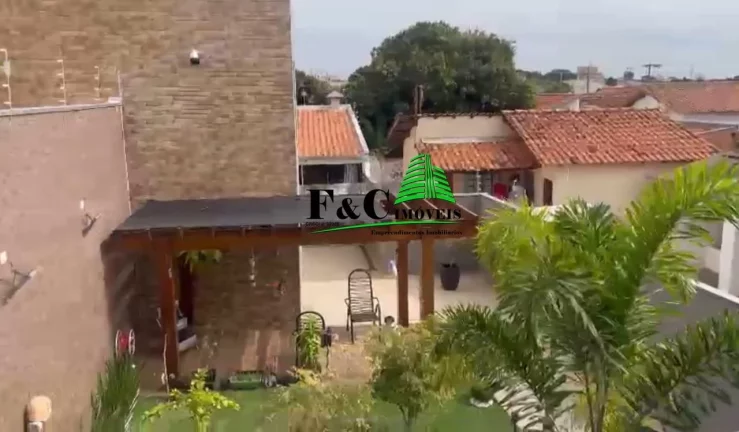Imagem Sobrado para Venda em Avaré, Centro, 2 dormitórios, 2 suítes, 3 banheiros, 3 vagas