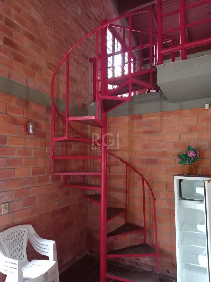 Imagem Sito à venda no Lami, com casa com quartos, 1 banheiro e piscina