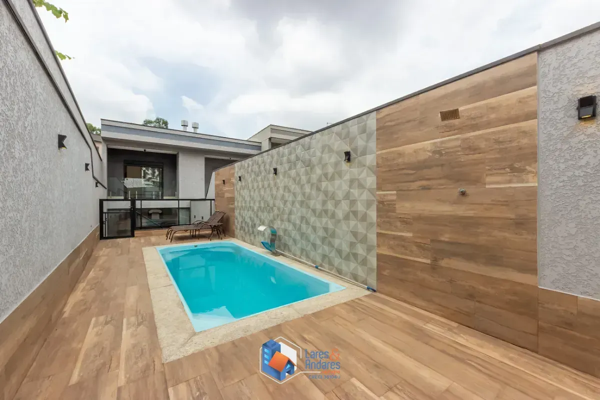 Imagem Casa em condomínio para venda em Vila Pirituba com 4 quartos, sendo 2 suítes, 300m²