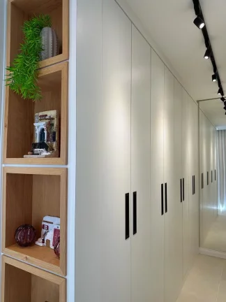 Imagem Casa Térrea Mobiliada com 4 Suítes e Piscina no Condomínio Portal dos Lagos, Boituva