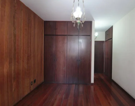 Imagem OPORTUNIDADE, APARTAMENTO COM 04 QUARTOS NA SAVASSI.