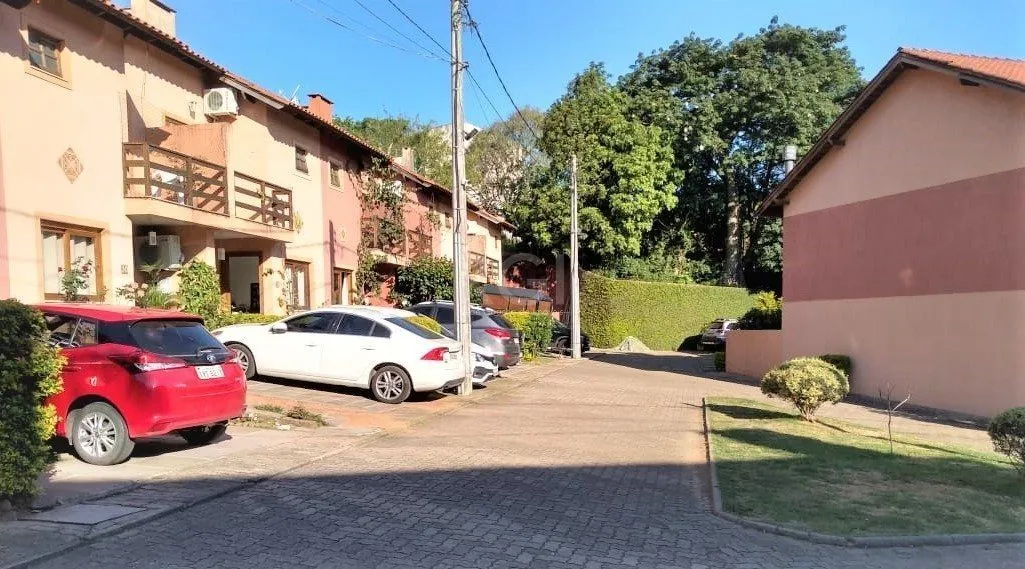 Imagem Casa Condominio para Venda - 144.97m², 3 dormitórios, sendo 1 suites, 2 vagas - Cavalhada