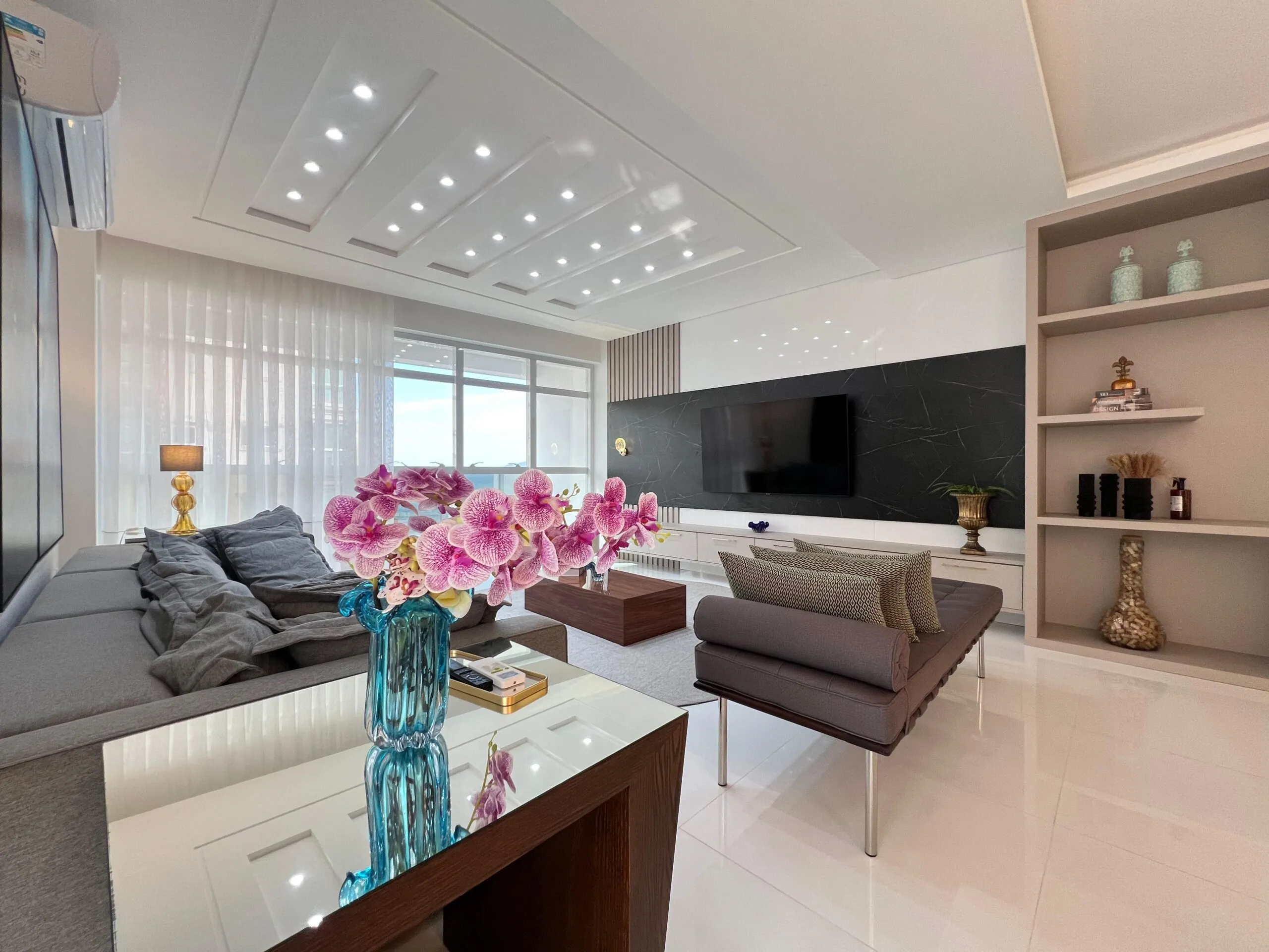 Imagem Apartamento com vista para o mar à venda com 283m2 por R$ 5.500.000,00