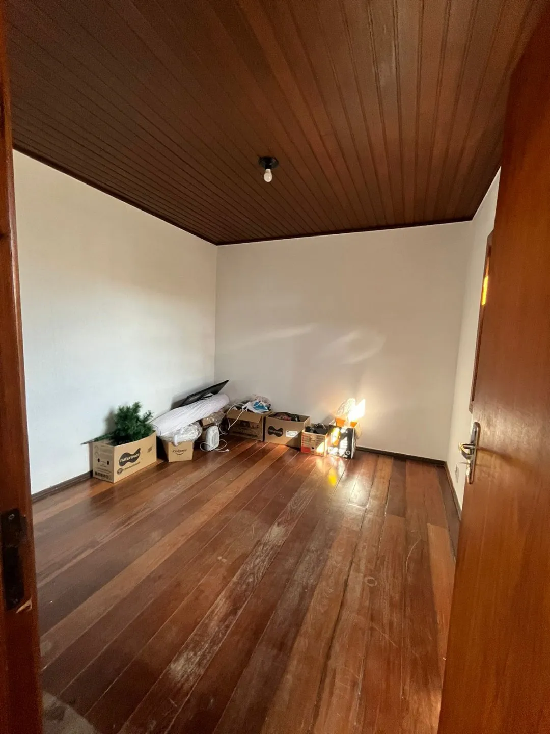 Imagem Venda de casa mobiliada com churrasqueira e lareira - no bairro Jardim Betania Cachoeirinha