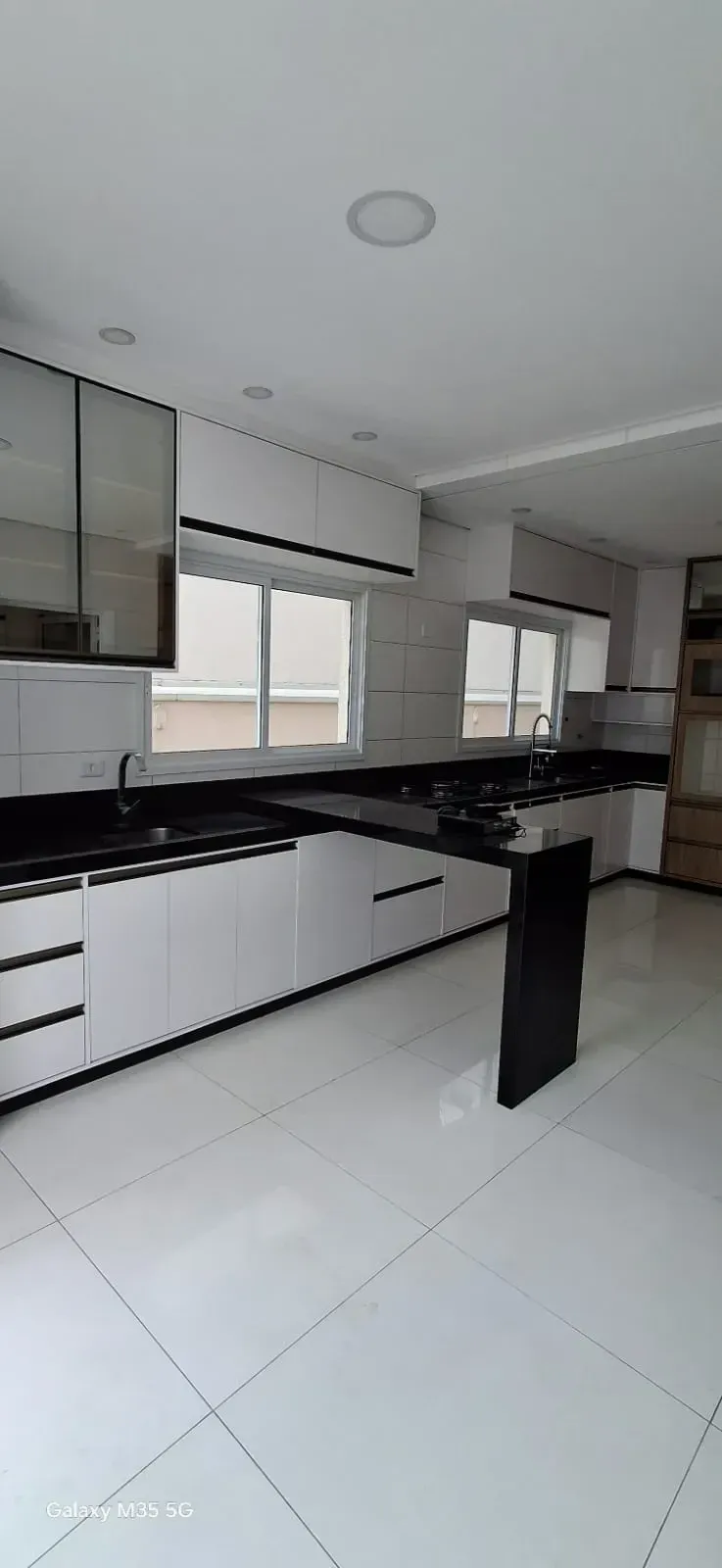 Imagem Sobrado com 3 Quartos à Venda, 217 m² em Jardim dos Ipês - Suzano