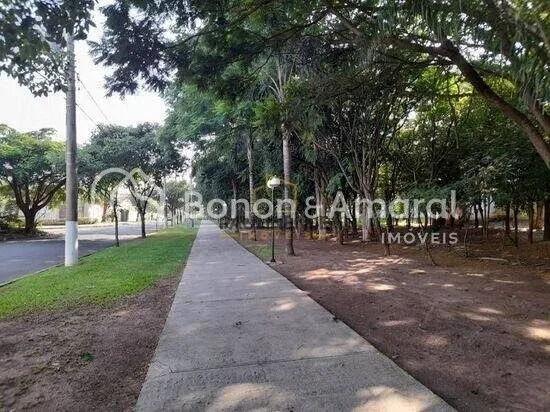 Imagem Casa térrea em Condomínio fechado