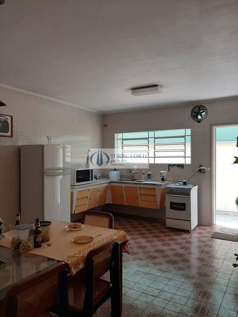 Imagem Bela casa 3dormitórios 2 banheiros e 4 vagas na Vila Formosa