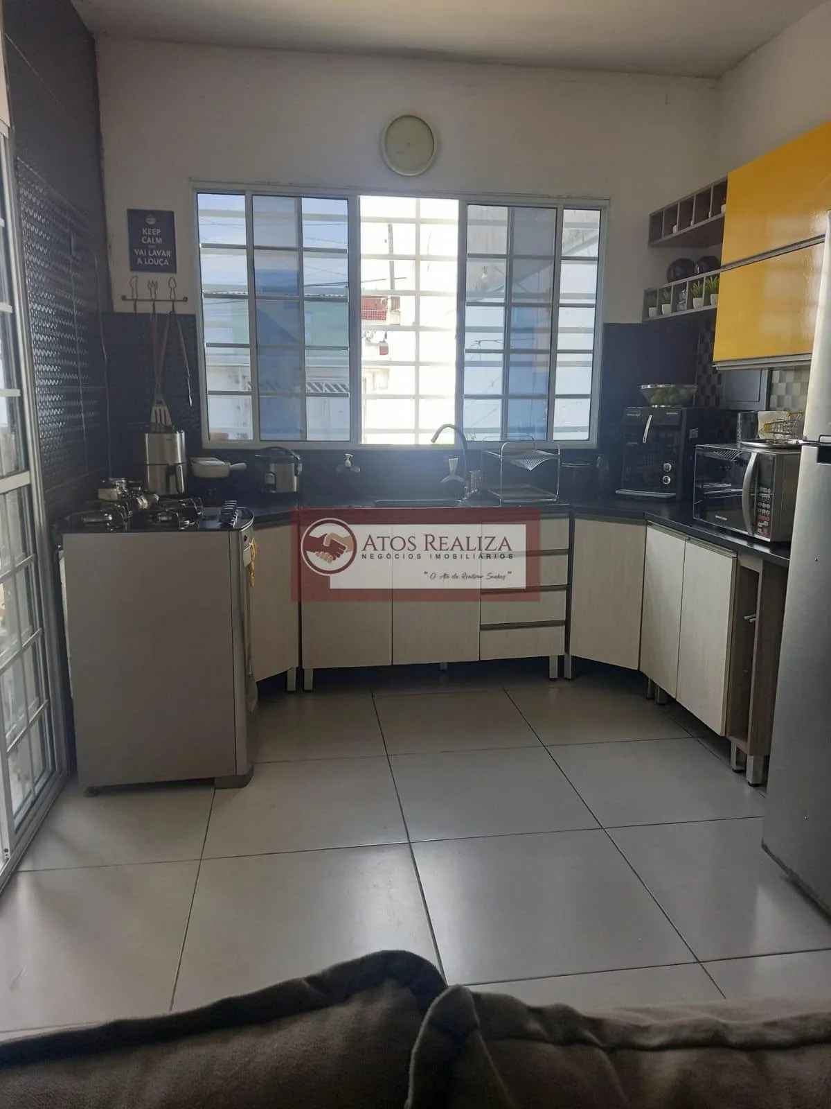 Imagem Sobrado à Venda no Parque Alto do Rio Bonito, SP - 4 Dorms, 680mil
