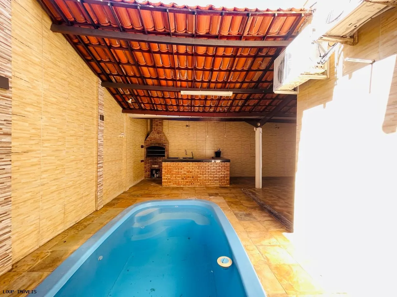 Imagem Casa para Venda em Fortaleza, Passaré, 4 dormitórios, 1 suíte, 3 banheiros, 4 vagas