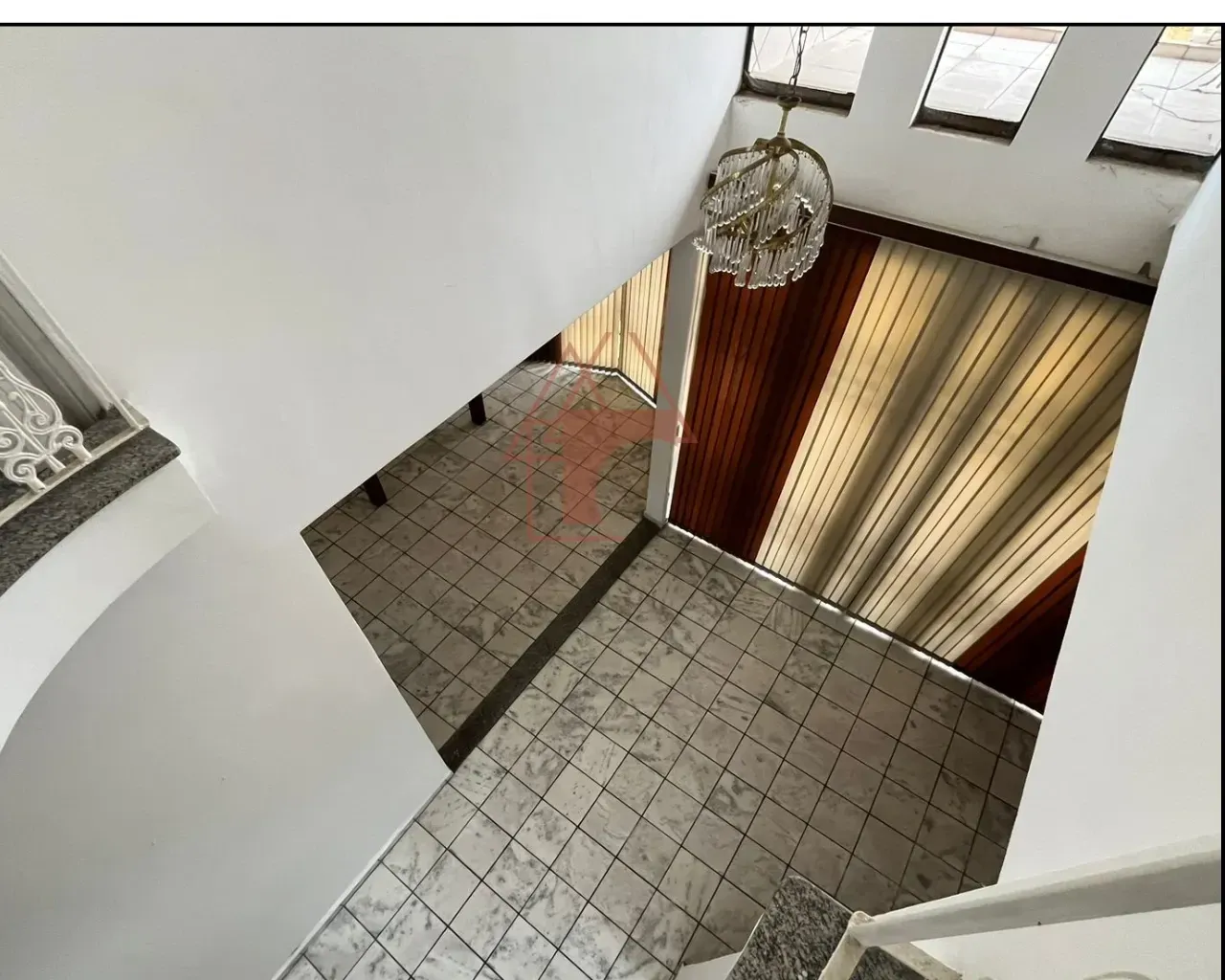 Imagem Sobrado com 4 Quartos à Venda, 367 metros em Vila Ponte Nova - Cubatão