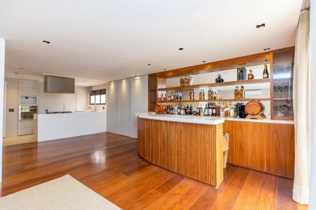 Imagem Apartamento à Venda Em Moema Com 4 Dormitórios Sendo 1 Suíte e 3 Vagas - 1 Por Andar