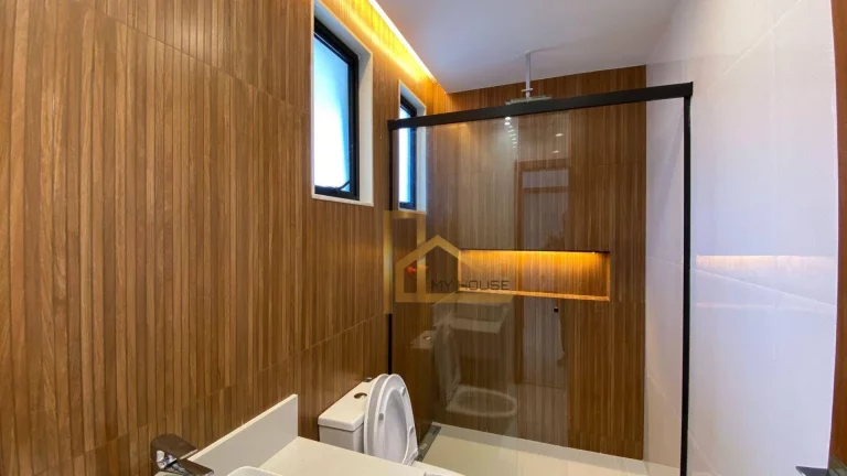Imagem Casa com 4 Quartos, Nova e em Condomínio Clube a 15 Minutos do Centro de Teresópolis-RJ