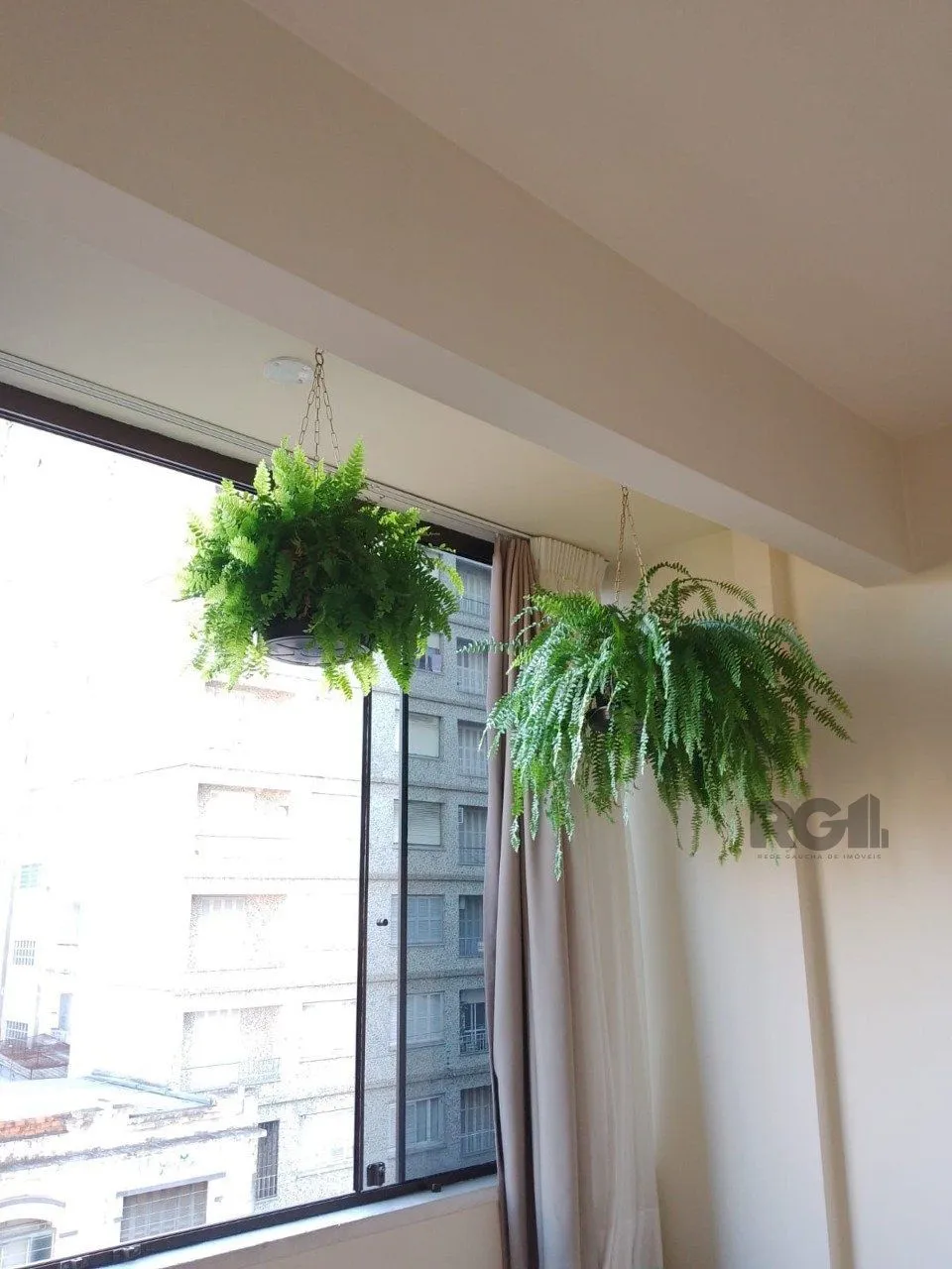Imagem Apartamento 2 Dormitórios,frente,Bairro Cidade Baixa