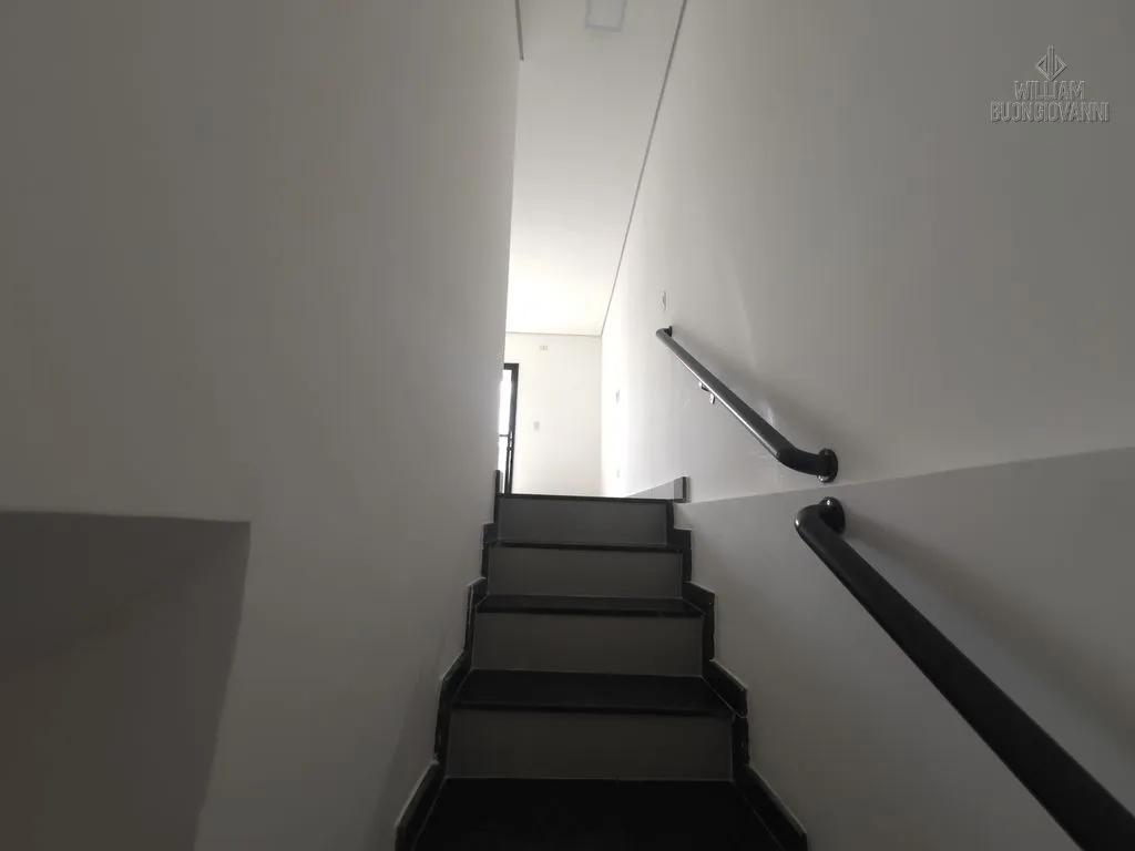 Imagem CASA SOBREPOSTA EM CONDOMÍNIO NA PRAIA GRANDE | ENTRADA A PARTIR DE R$ 6 MIL!