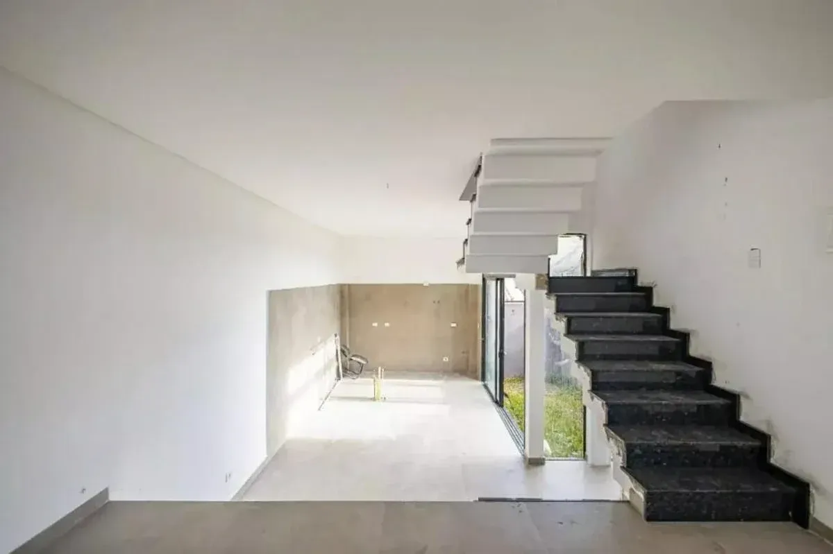 Imagem Sobrado com 3 Quartos à Venda, 130 m² em Pilarzinho - Curitiba