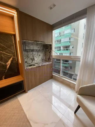 Imagem 4 quartos com 2 suítes, na melhor região da Praia da Costa