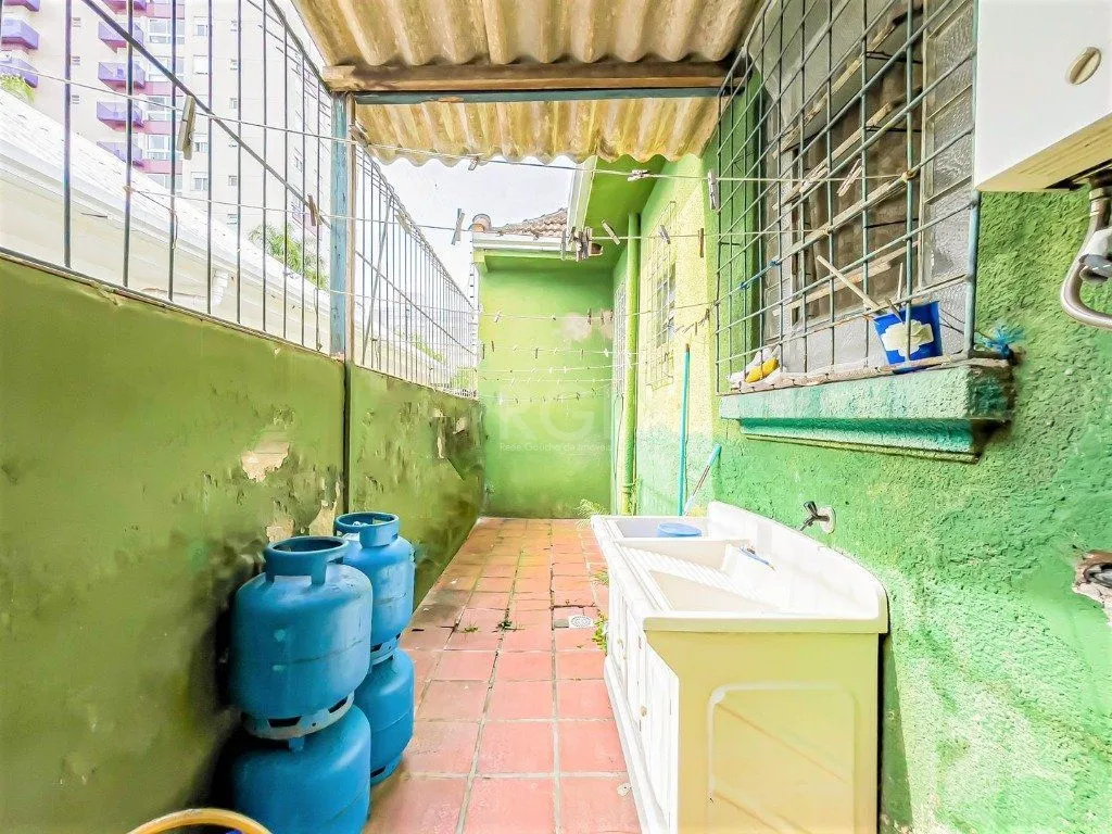 Imagem Casa para Venda - 212m², 3 dormitórios, 3 vagas - Azenha