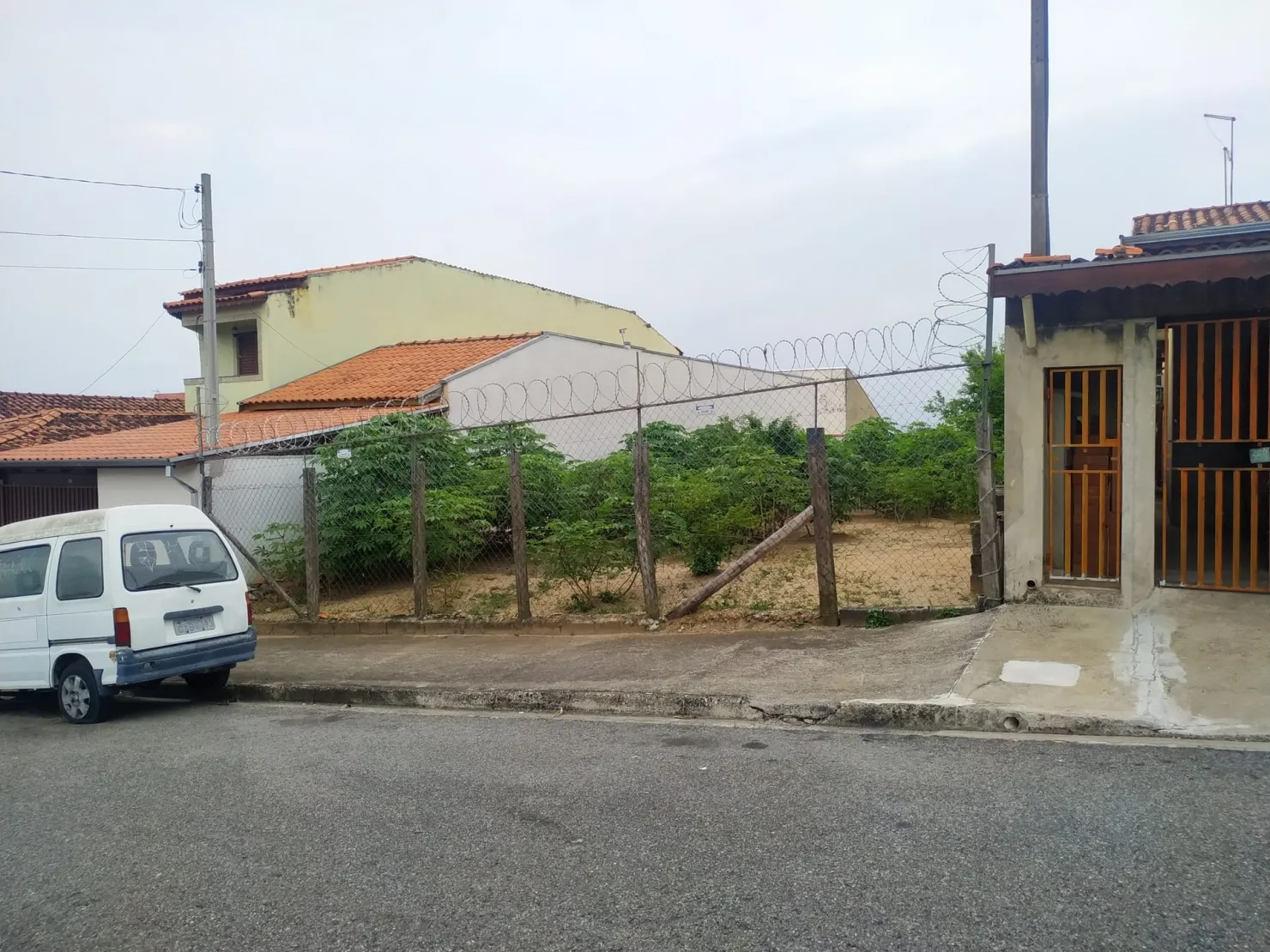 Foto do imóvel Terreno à venda 300M², Residencial Jardim Aurora, Pindamonhangaba - SP