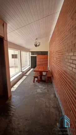 Imagem Casa térrea 04 quartos, edícula, ático, quintal, piscina, no Boa Vista em Curitiba PR