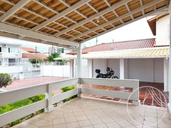 Imagem Vendo casa Frente Mar, terreno amplo, Balneário Estreito Florianópolis SC