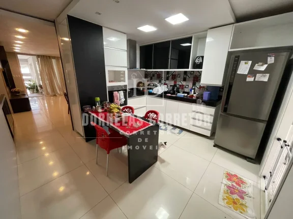 Imagem CASA COM 3 QUARTOS, 2 SUITES, TERRAÇO, GARAGEM, ESPAÇO GOURMET E ÁREA DE SERVIÇO