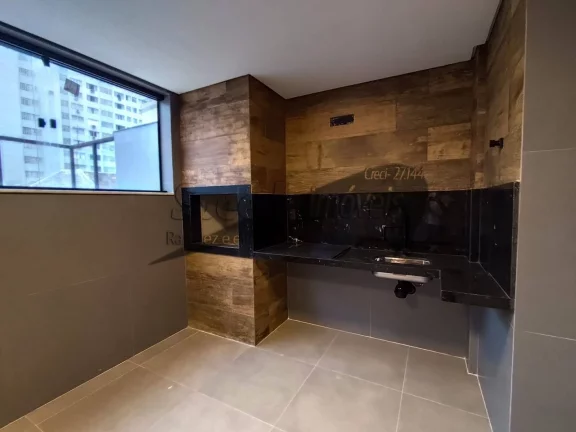 Imagem Casa para venda em Santos, sobreposta alta no Embaré