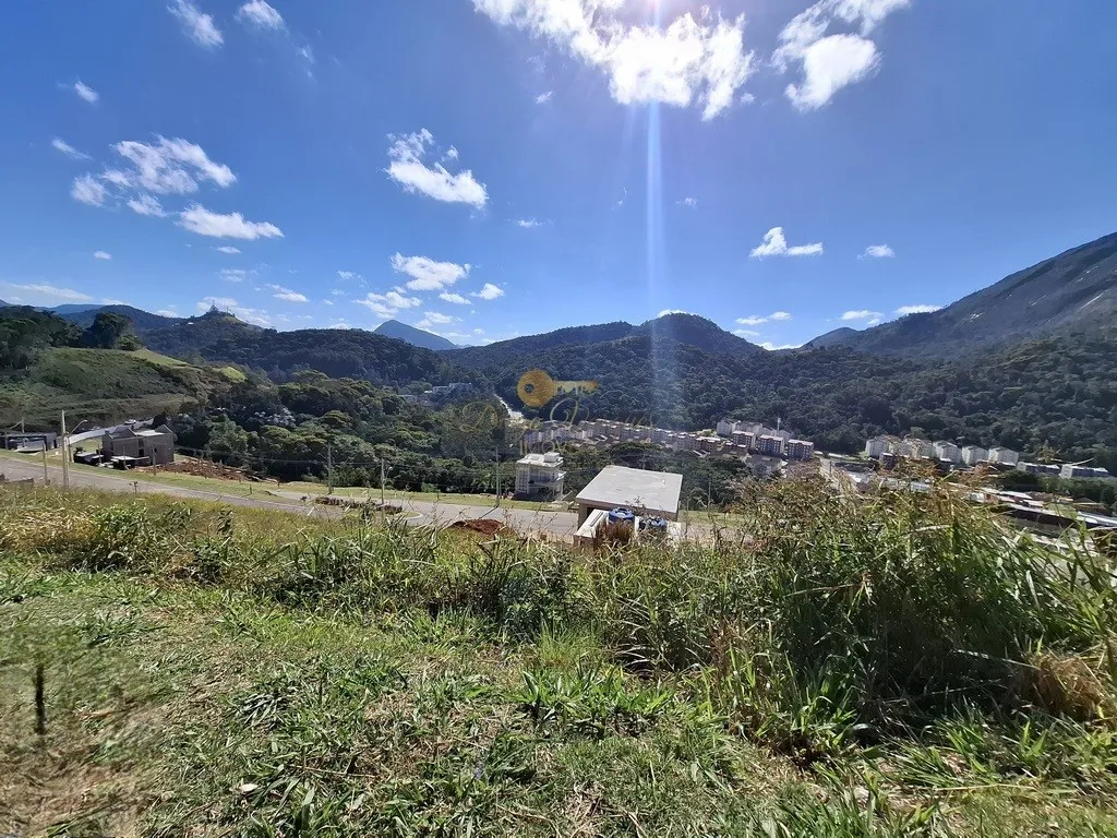 Imagem Terreno em Condomínio para Venda em Teresópolis / RJ no bairro Ermitage