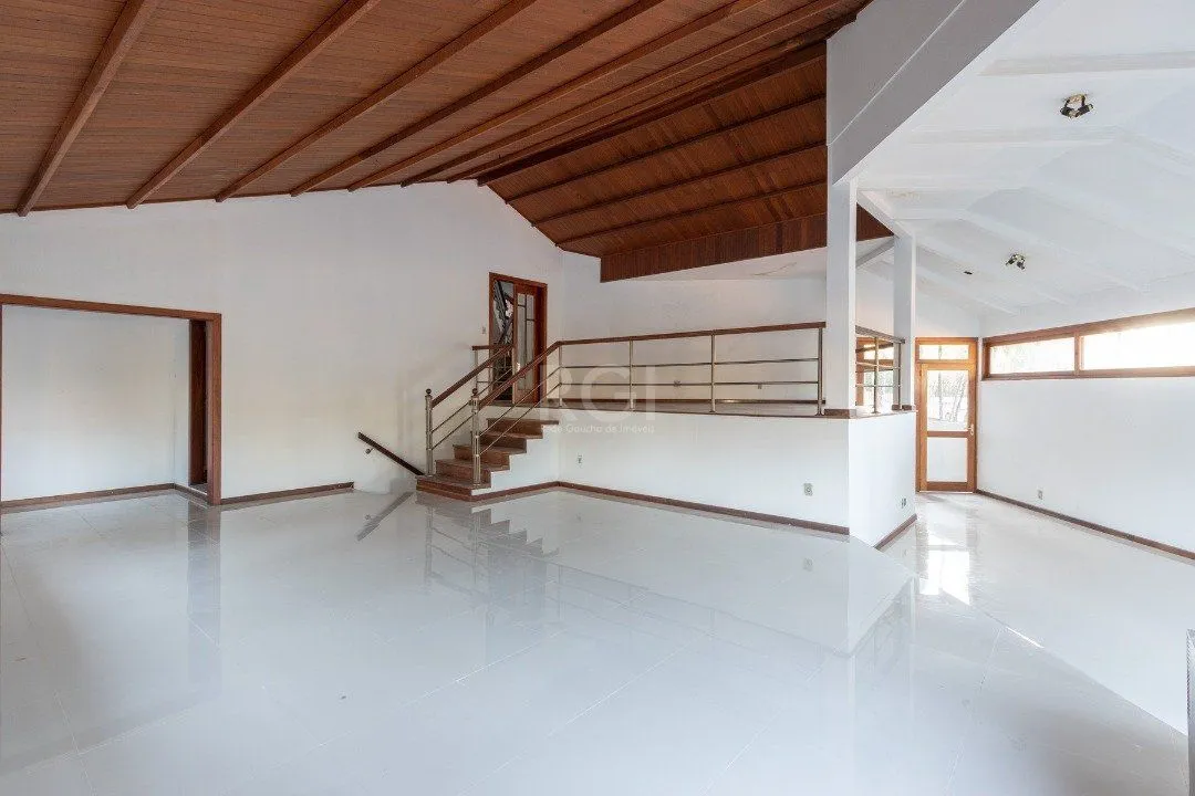 Imagem Casa para Venda - 558.14m², 4 dormitórios, sendo 4 suites, 6 vagas - Jardim Isabel